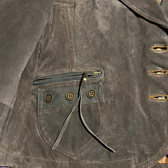 Ladies Sueded Leather Jacket. XL - Picture 4 of 11